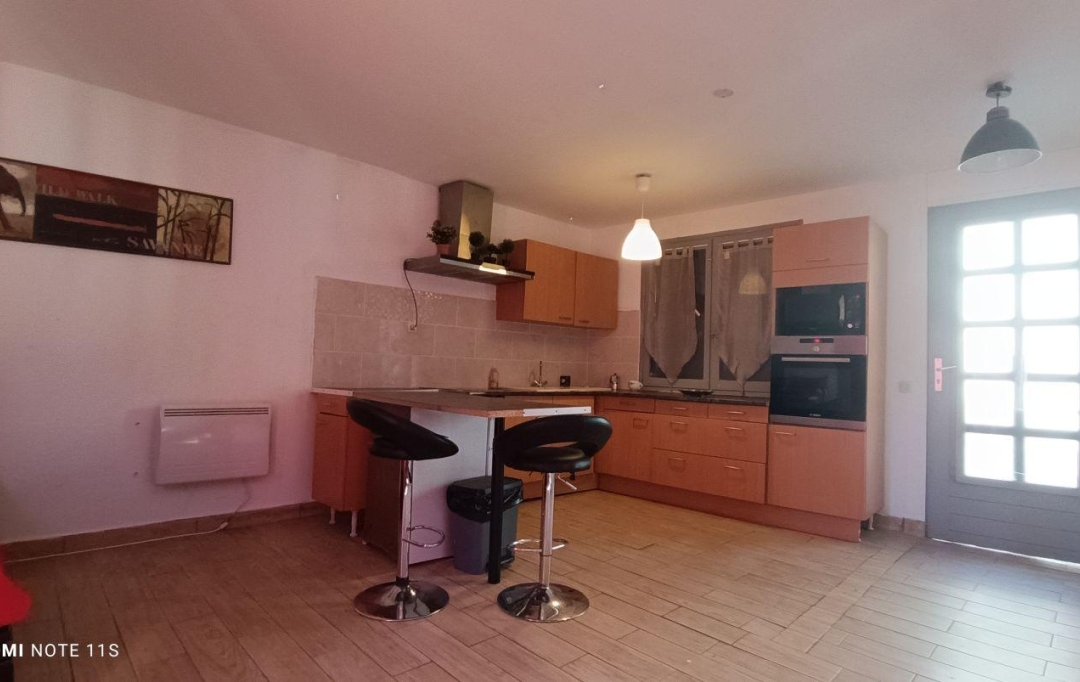 FAMICITY : Domaines / Propriétés | LA MONNERIE-LE-MONTEL (63650) | 119 m2 | 99 000 € 