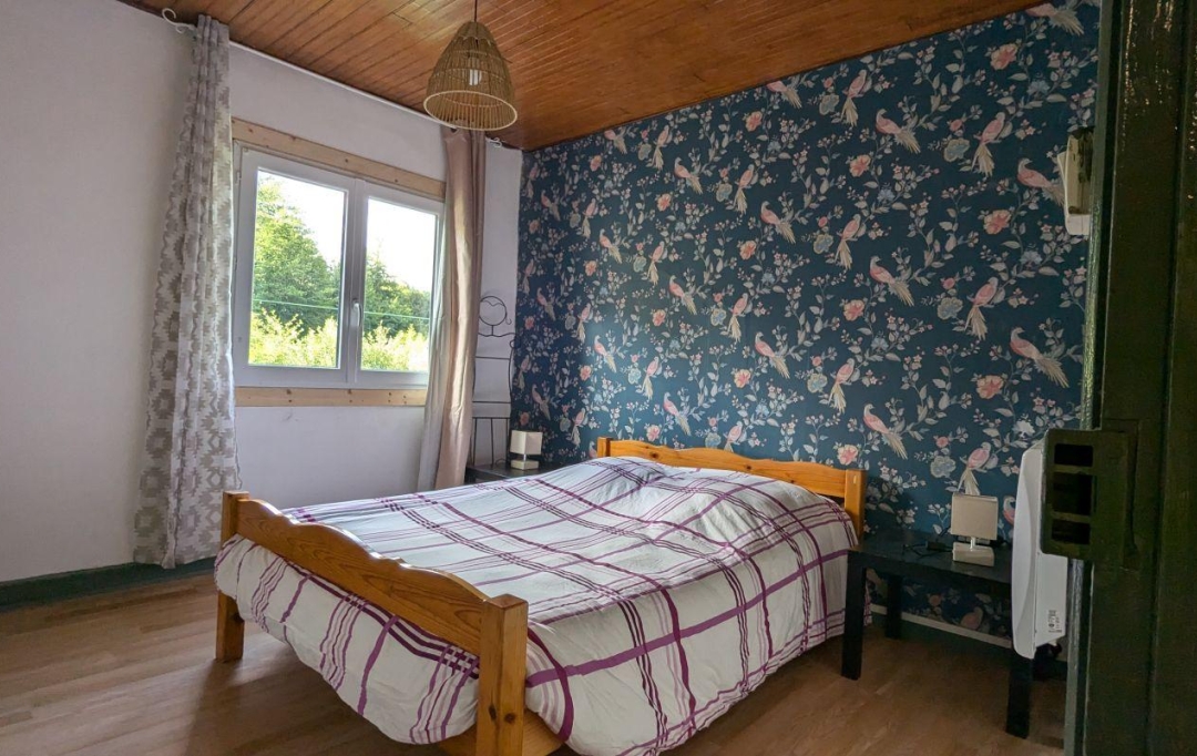 FAMICITY : Domaines / Propriétés | LA MONNERIE-LE-MONTEL (63650) | 119 m2 | 99 000 € 
