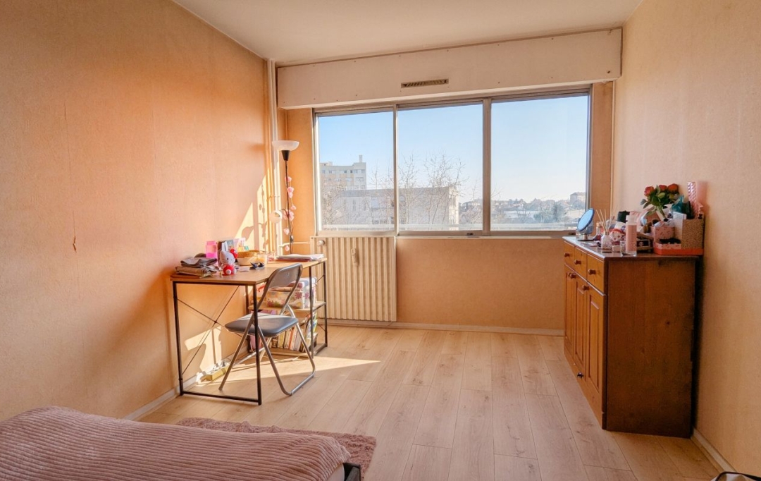 FAMICITY : Appartement | DIJON (21000) | 82 m2 | 89 000 € 