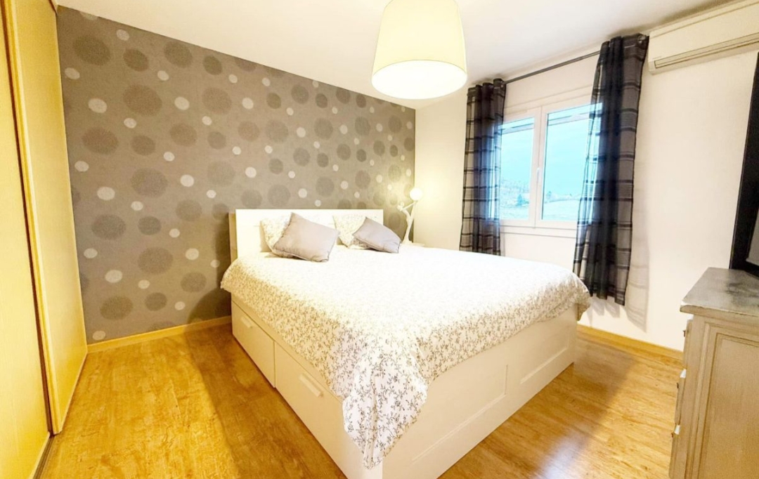 FAMICITY : Maison / Villa | MONTCENIS (71710) | 200 m2 | 367 500 € 