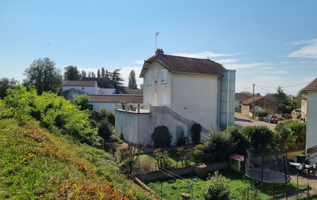 FAMICITY : Maison / Villa | VERDUN-SUR-LE-DOUBS (71350) | 121 m2 | 189 000 € 