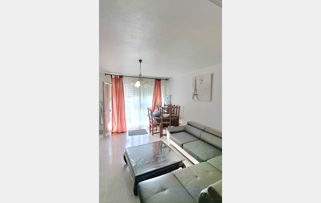 FAMICITY : Appartement | LA CHAPELLE-SAINT-MESMIN (45380) | 81 m2 | 164 300 € 