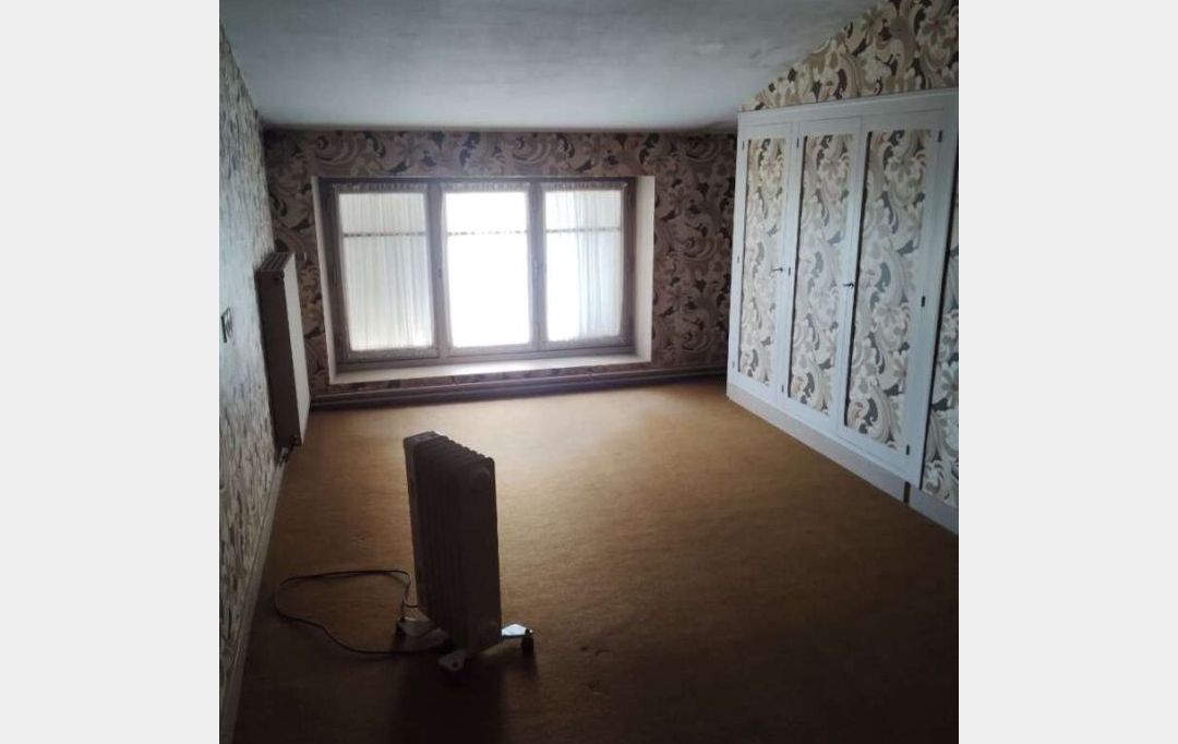 FAMICITY : Maison / Villa | SCILLE (79240) | 89 m2 | 64 000 € 