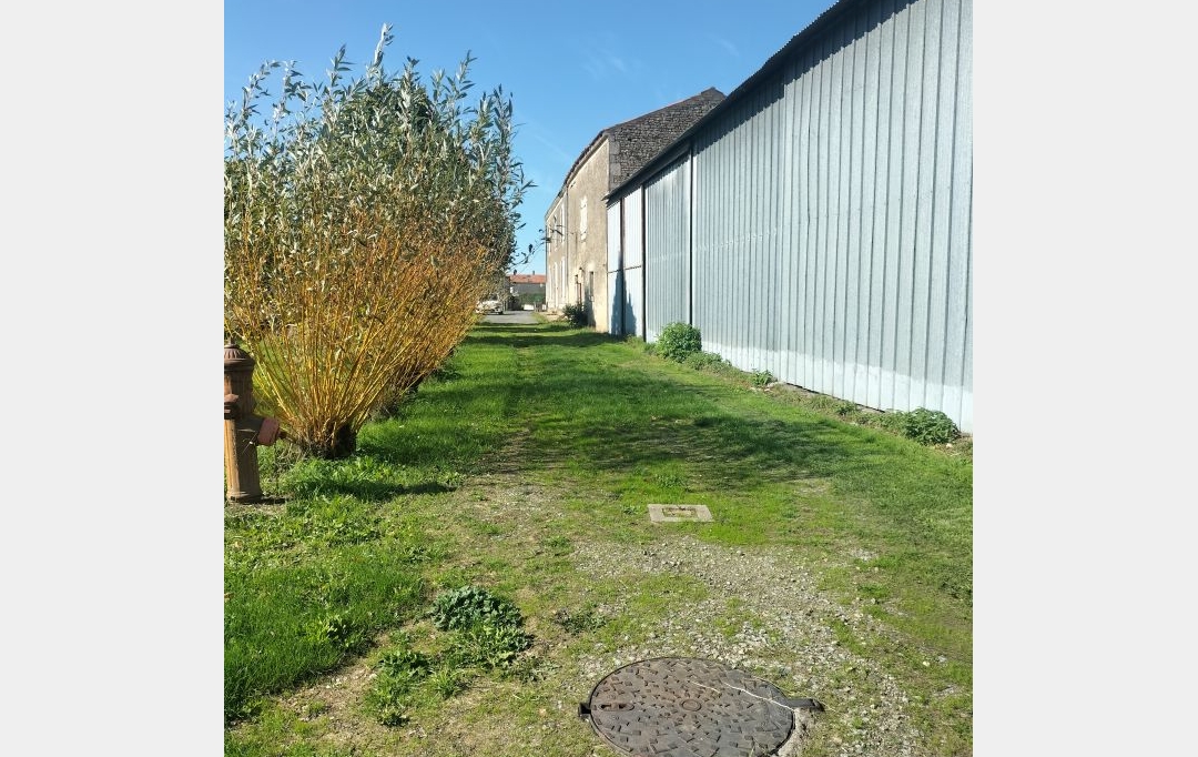 FAMICITY : Maison / Villa | SAINT-PIERRE-LE-VIEUX (85420) | 185 m2 | 142 500 € 