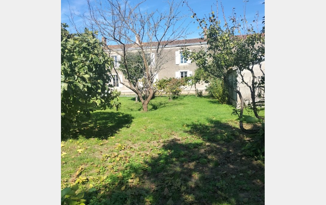 FAMICITY : Maison / Villa | SAINT-PIERRE-LE-VIEUX (85420) | 185 m2 | 142 500 € 