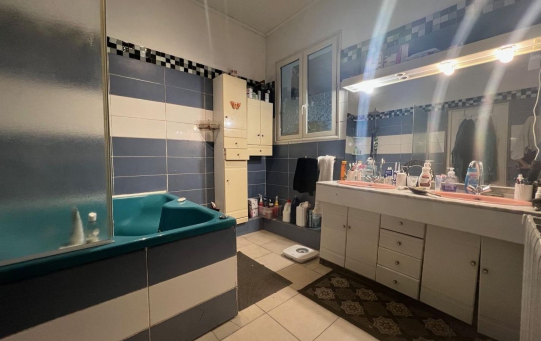 FAMICITY : Maison / Villa | MONTCEAU-LES-MINES (71300) | 120 m2 | 134 900 € 