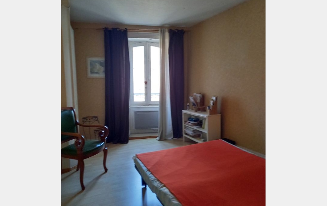 FAMICITY : Apartment | LONS-LE-SAUNIER (39000) | 106 m2 | 209 500 € 