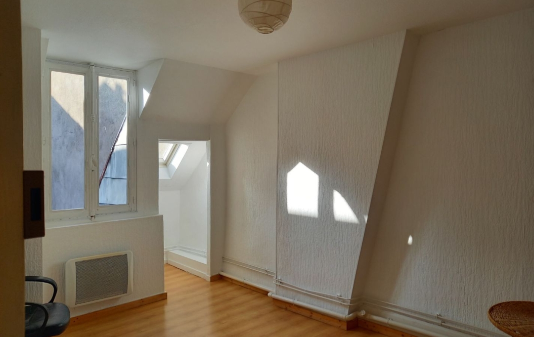 FAMICITY : Apartment | LONS-LE-SAUNIER (39000) | 106 m2 | 209 500 € 