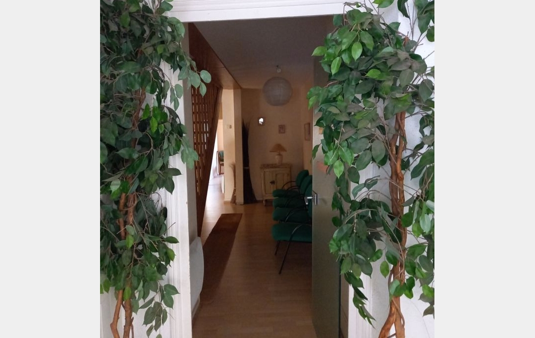 FAMICITY : Apartment | LONS-LE-SAUNIER (39000) | 106 m2 | 209 500 € 