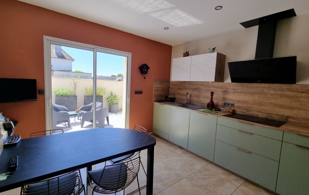 FAMICITY : Maison / Villa | CHALON-SUR-SAONE (71100) | 165 m2 | 395 000 € 