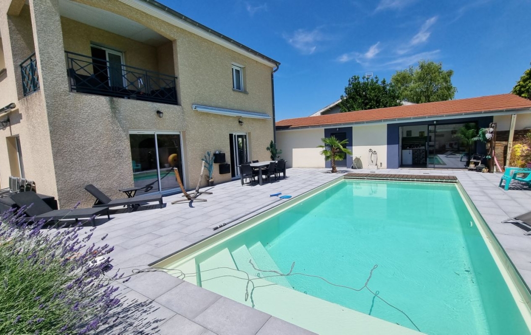 FAMICITY : Maison / Villa | CHALON-SUR-SAONE (71100) | 165 m2 | 395 000 € 