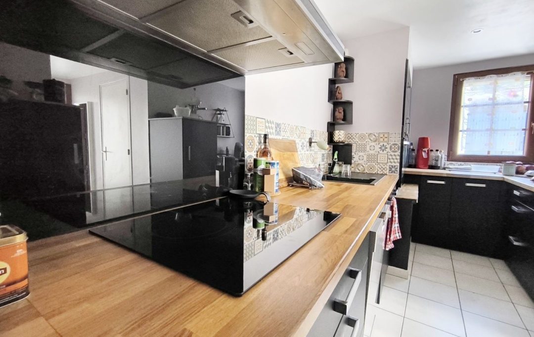 FAMICITY : House | NUITS-SAINT-GEORGES (21700) | 90 m2 | 215 000 € 
