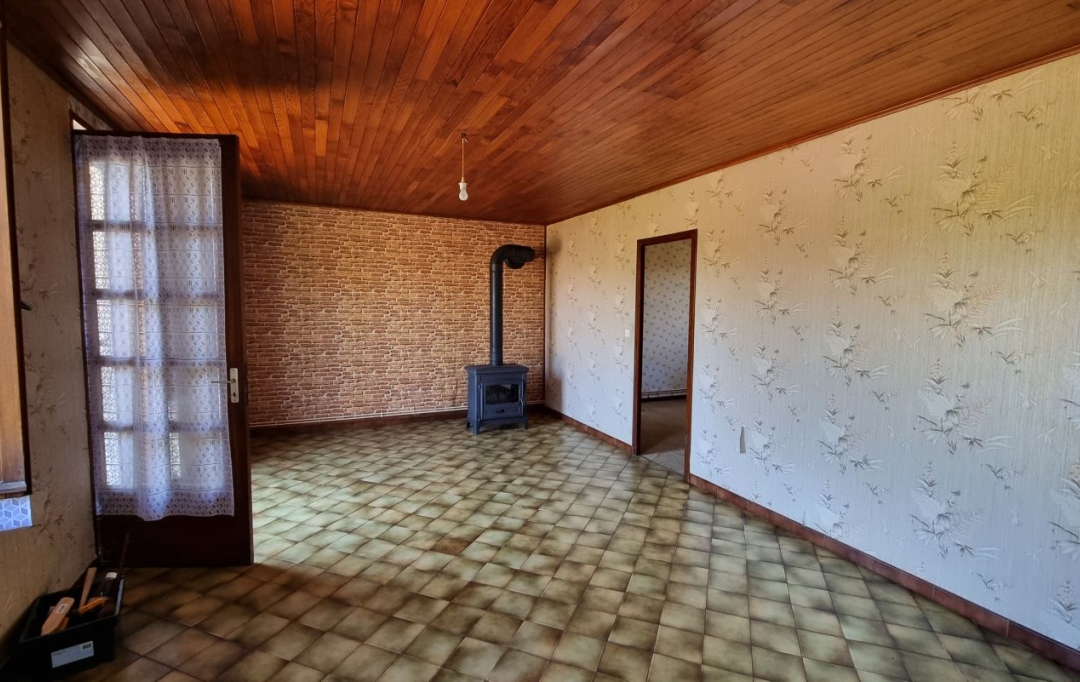 FAMICITY : Maison / Villa | SAINT-CHRISTOPHE-EN-BRESSE (71370) | 170 m2 | 165 000 € 