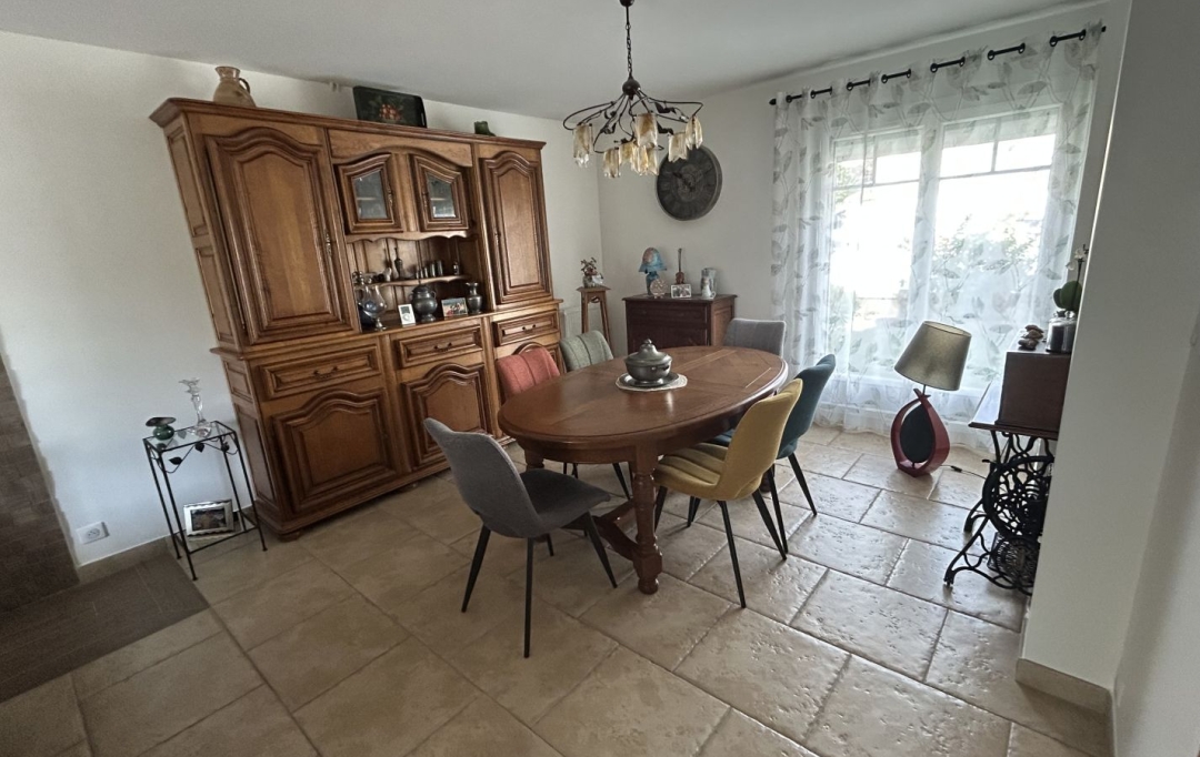 FAMICITY : Maison / Villa | LONGVIC (21600) | 95 m2 | 285 000 € 