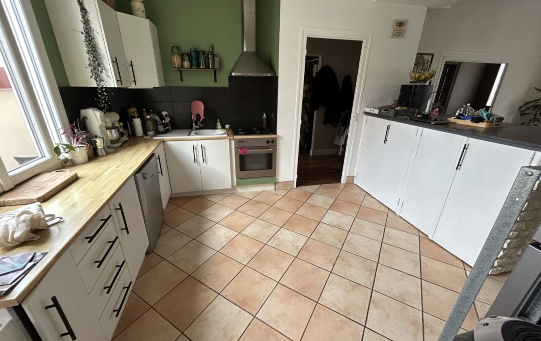 FAMICITY : Appartement | DIJON (21000) | 83 m2 | 220 000 € 