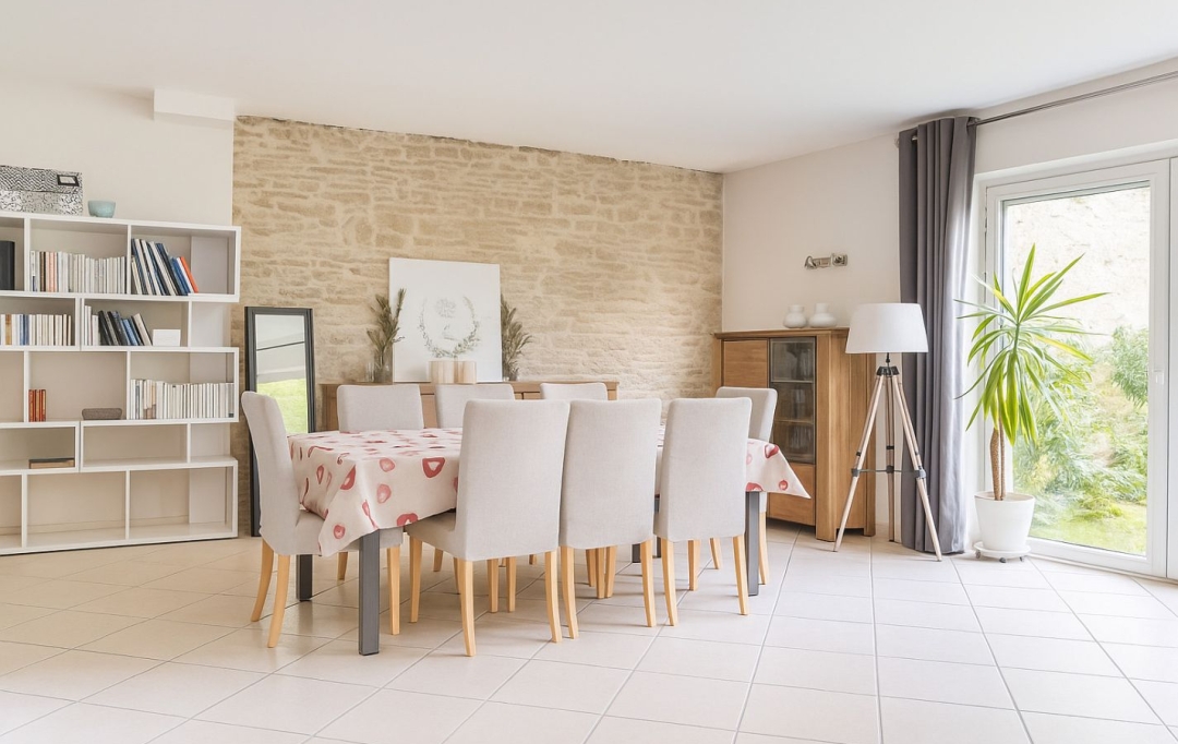 FAMICITY : House | DIJON (21000) | 99 m2 | 210 000 € 