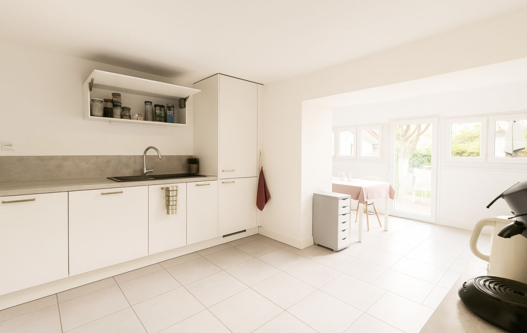 FAMICITY : House | DIJON (21000) | 156 m2 | 598 000 € 