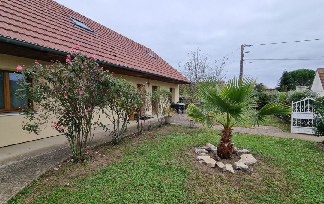 FAMICITY : Maison / Villa | CHALON-SUR-SAONE (71100) | 126 m2 | 265 000 €  FAMICITY : Maison / Villa | CHALON-SUR-SAONE (71100) | 126 m2 | 265 000 €