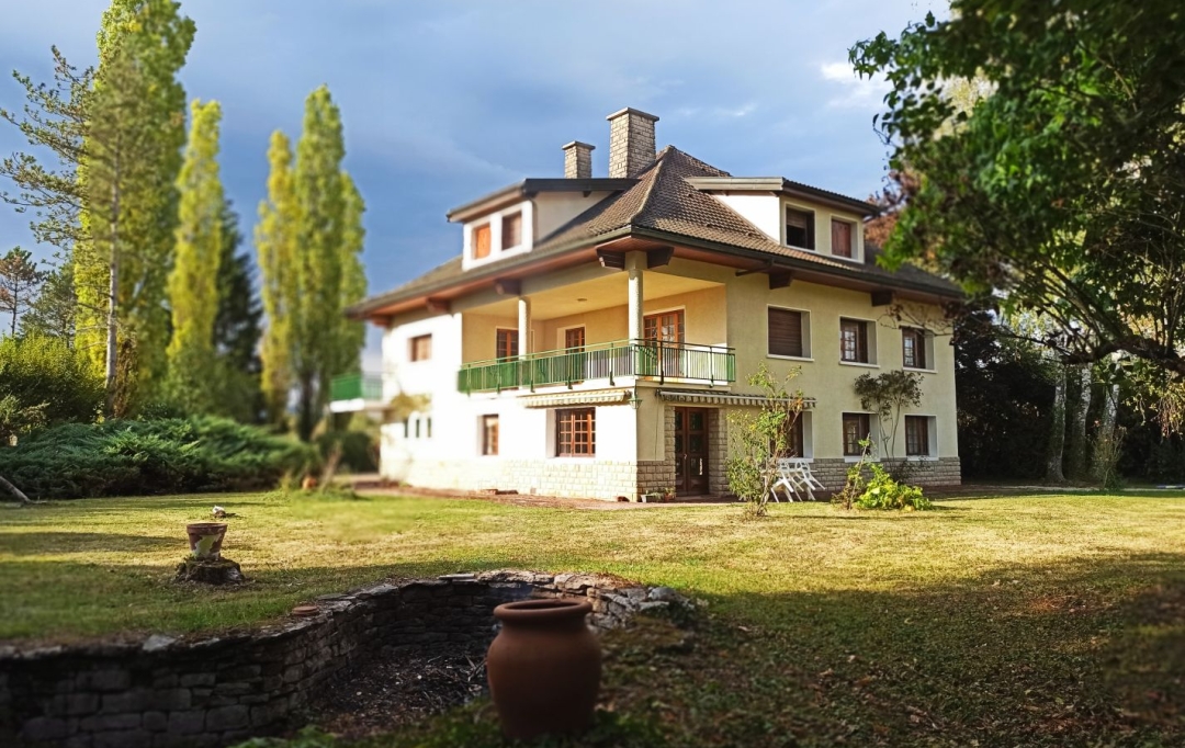 FAMICITY : House | PONT-DE-POITTE (39130) | 309 m2 | 270 000 € 