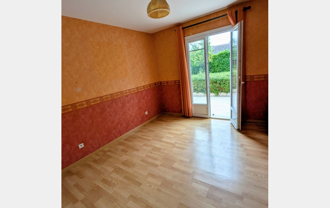 FAMICITY : House | CHAMPFORGEUIL (71530) | 91 m2 | 219 450 € 