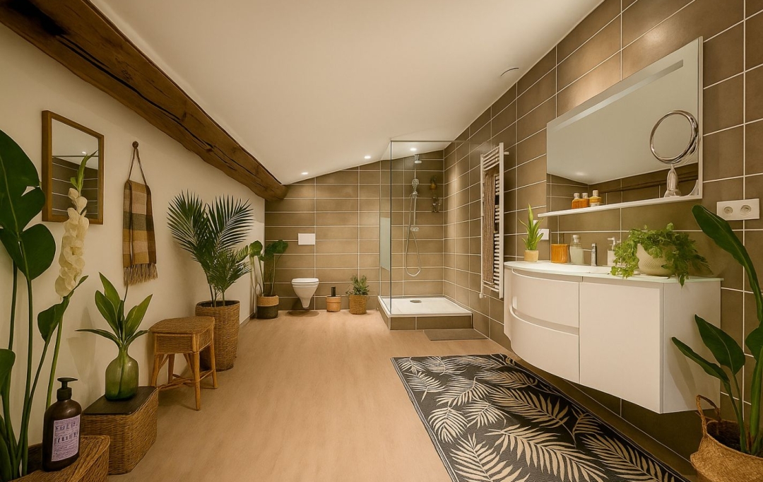 FAMICITY : Maison / Villa | MACON (71000) | 279 m2 | 375 000 €  FAMICITY : Maison / Villa | MACON (71000) | 279 m2 | 375 000 €