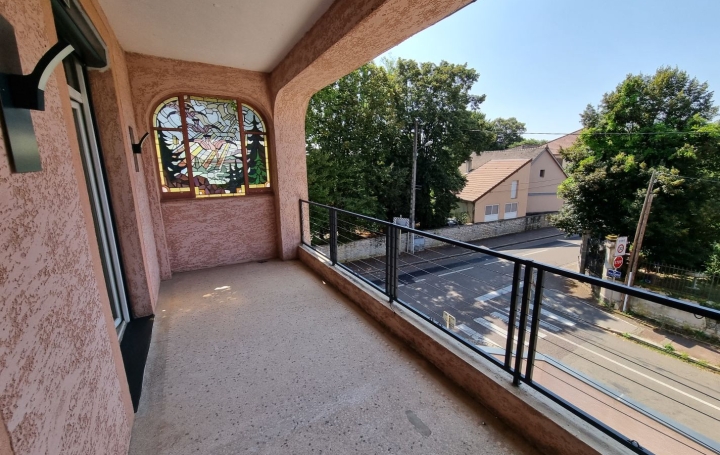  FAMICITY Maison / Villa | CHALON-SUR-SAONE (71100) | 192 m2 | 349 000 € 