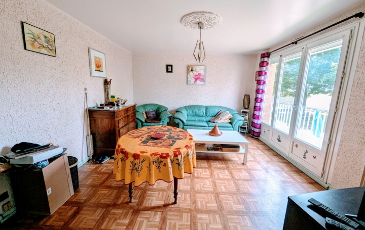 Appartement P4 CHALON-SUR-SAONE 80 m2 76 300 € Appartement P4 CHALON-SUR-SAONE 80 m2 76 300 €