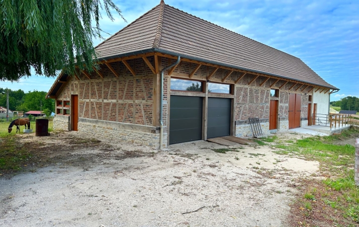 Maison   LESSARD-EN-BRESSE  155 m2 499 000 € 