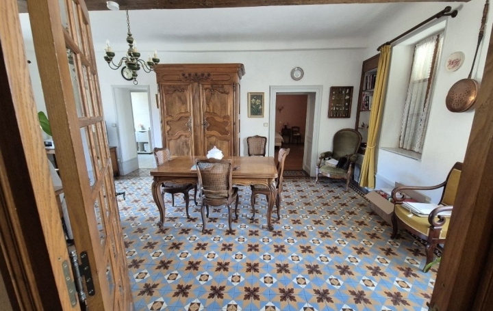 Maison   CHAGNY  237 m2 316 000 € 